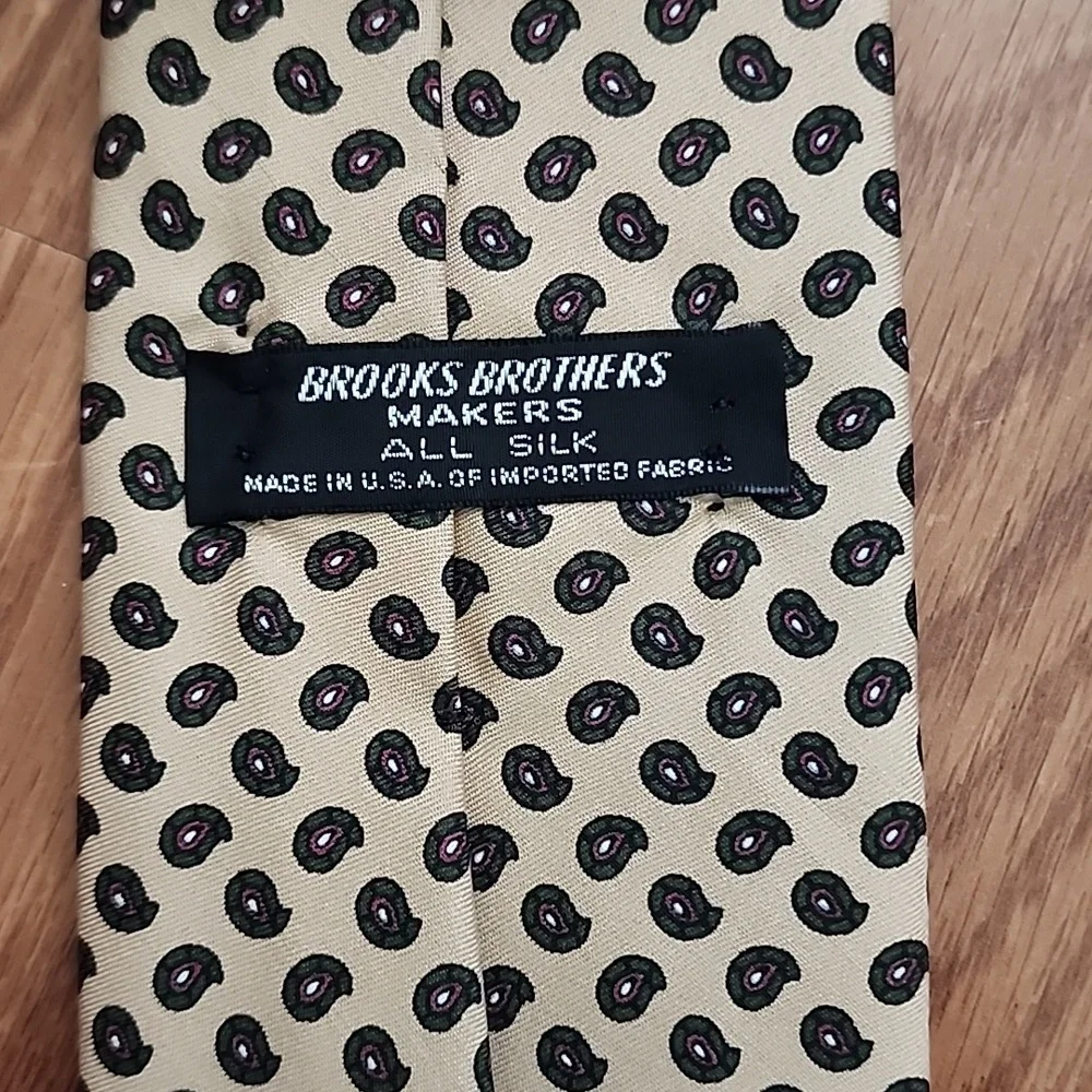 Brooks brothers makers dress tie  all silk‎ made in the usa